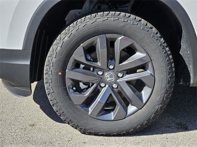 Vehicle image 9 of 24