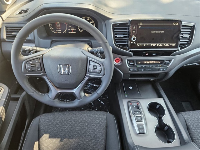 Vehicle image 21 of 24