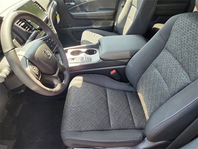 Vehicle image 12 of 21
