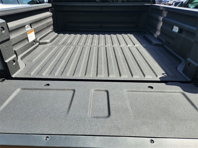 Vehicle image 11 of 21