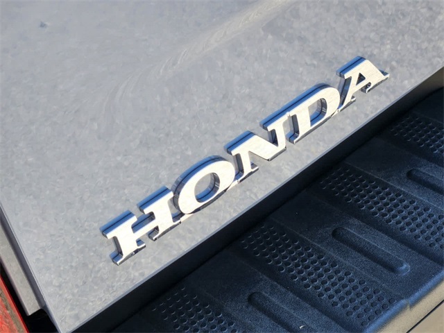 Vehicle image 9 of 21