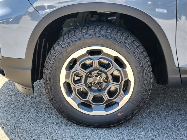 Vehicle image 7 of 21