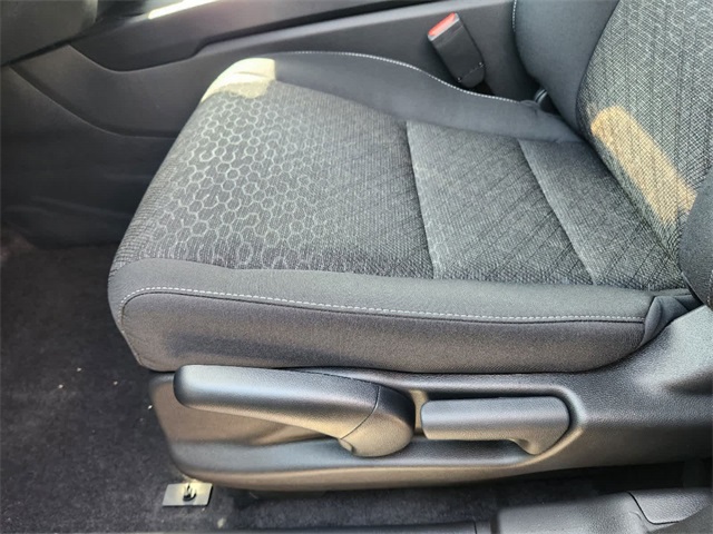 Vehicle image 19 of 21