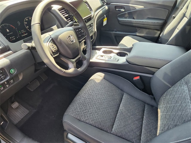 Vehicle image 5 of 21