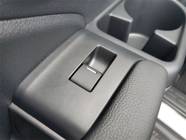 Vehicle image 28 of 35