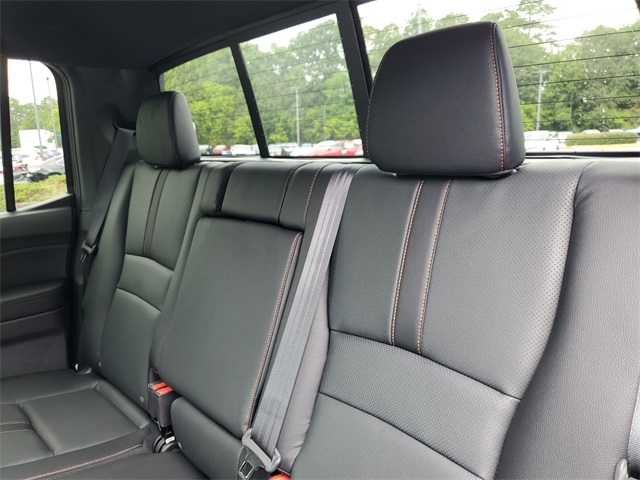 Vehicle image 10 of 35