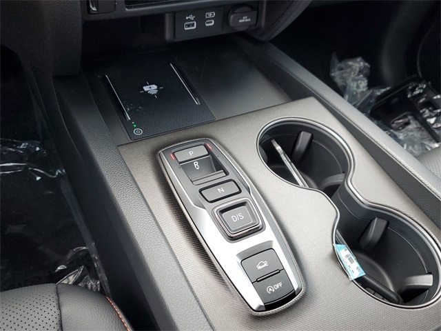 Vehicle image 23 of 35