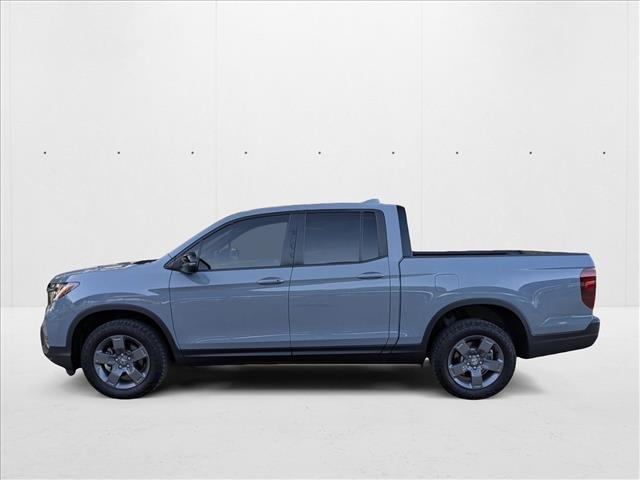 Vehicle image 9 of 17