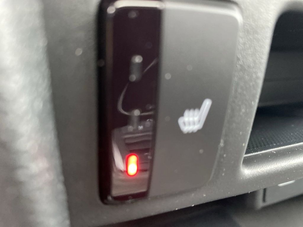 Vehicle image 12 of 43