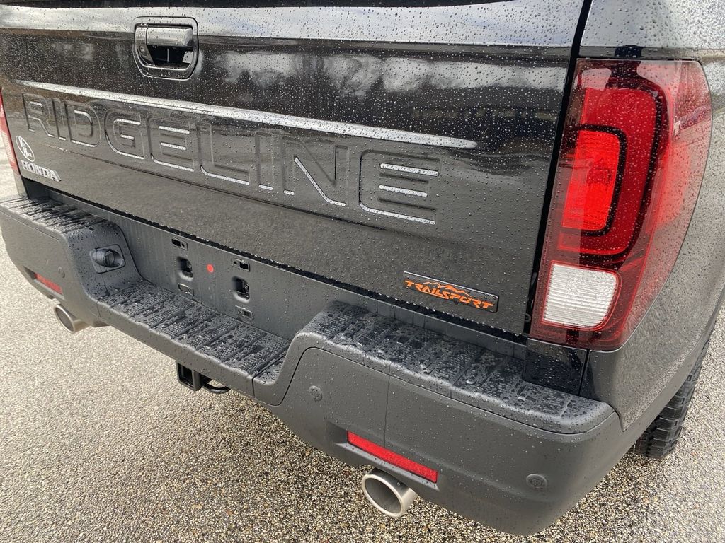 Vehicle image 36 of 43