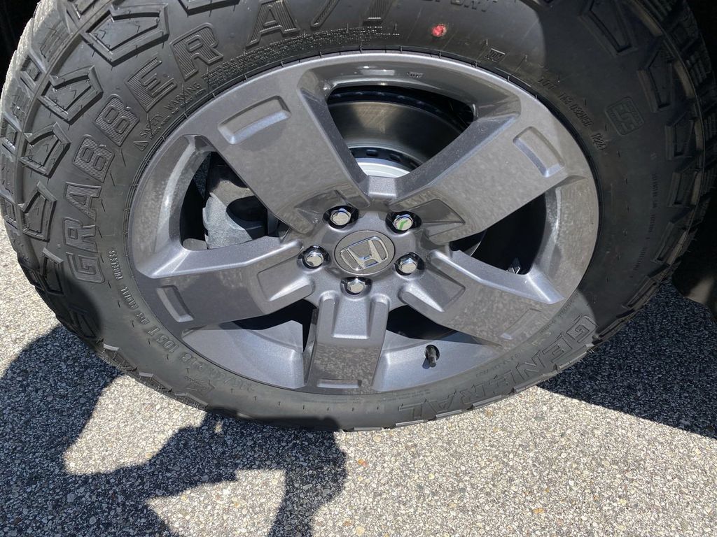 Vehicle image 50 of 62