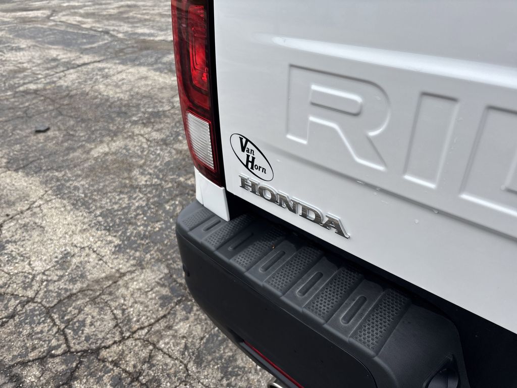 Vehicle image 57 of 62