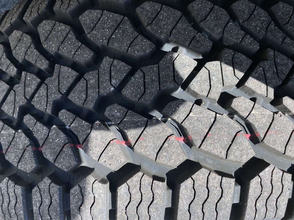 Vehicle image 51 of 62