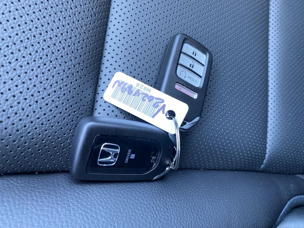Vehicle image 41 of 62