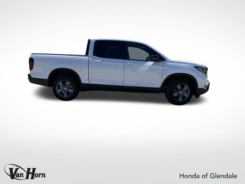 Vehicle image 7 of 62
