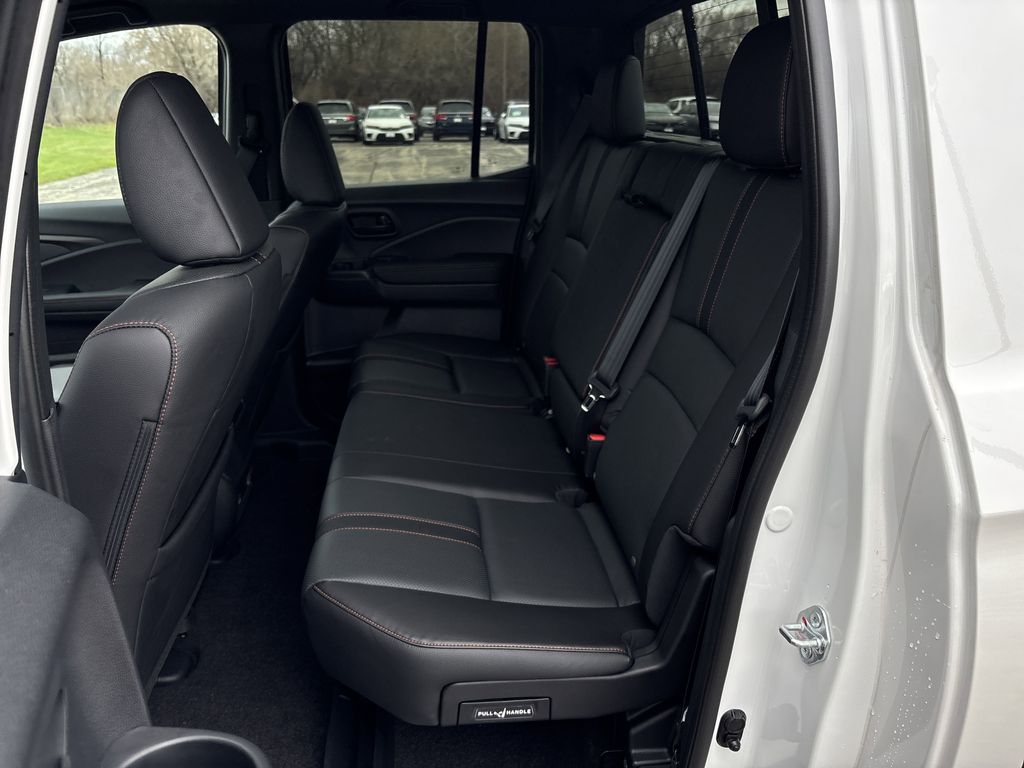 Vehicle image 52 of 62