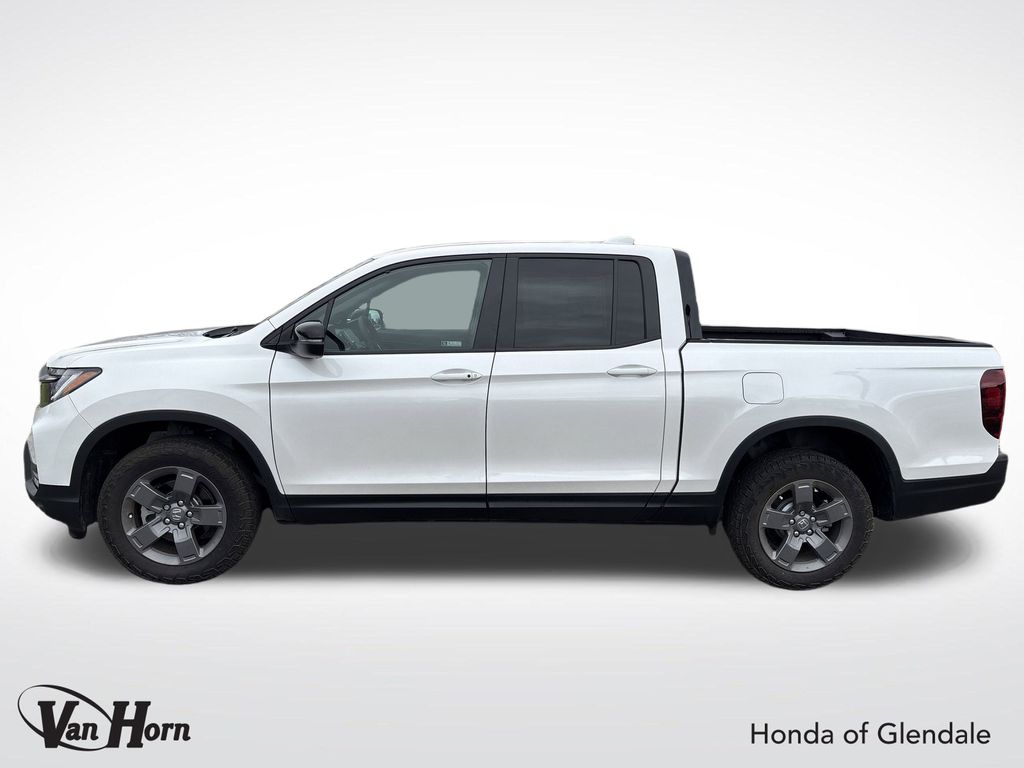 Vehicle image 13 of 62