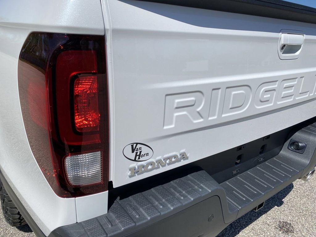 Vehicle image 48 of 62