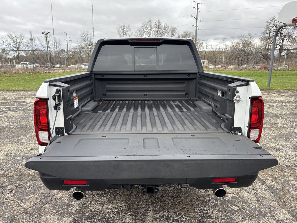 Vehicle image 35 of 62