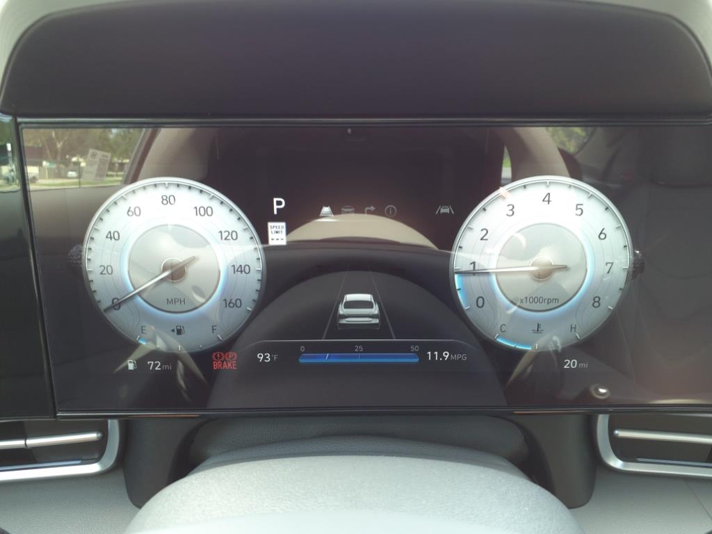 Vehicle image 27 of 39
