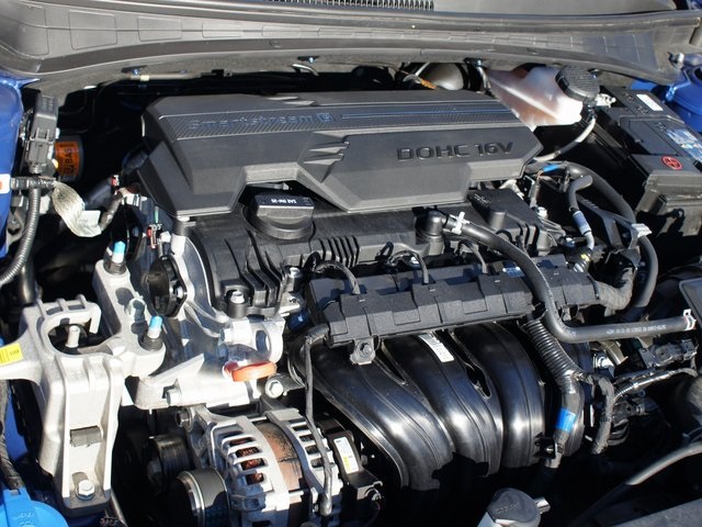 2024 Hyundai Elantra Limited Image 10 of 28