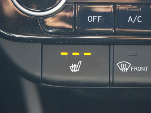 2024 Hyundai Elantra Limited Image 23 of 28