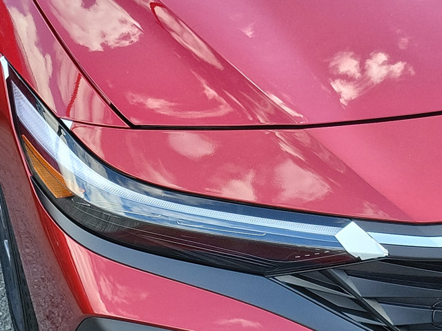 2024 Hyundai Elantra SEL Image 5 of 6