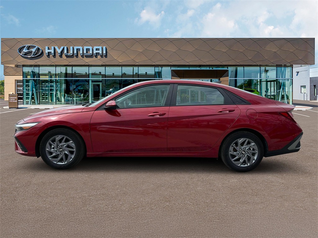 Vehicle image 12 of 19
