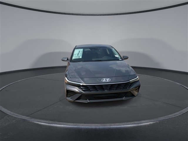 Vehicle image 4 of 19