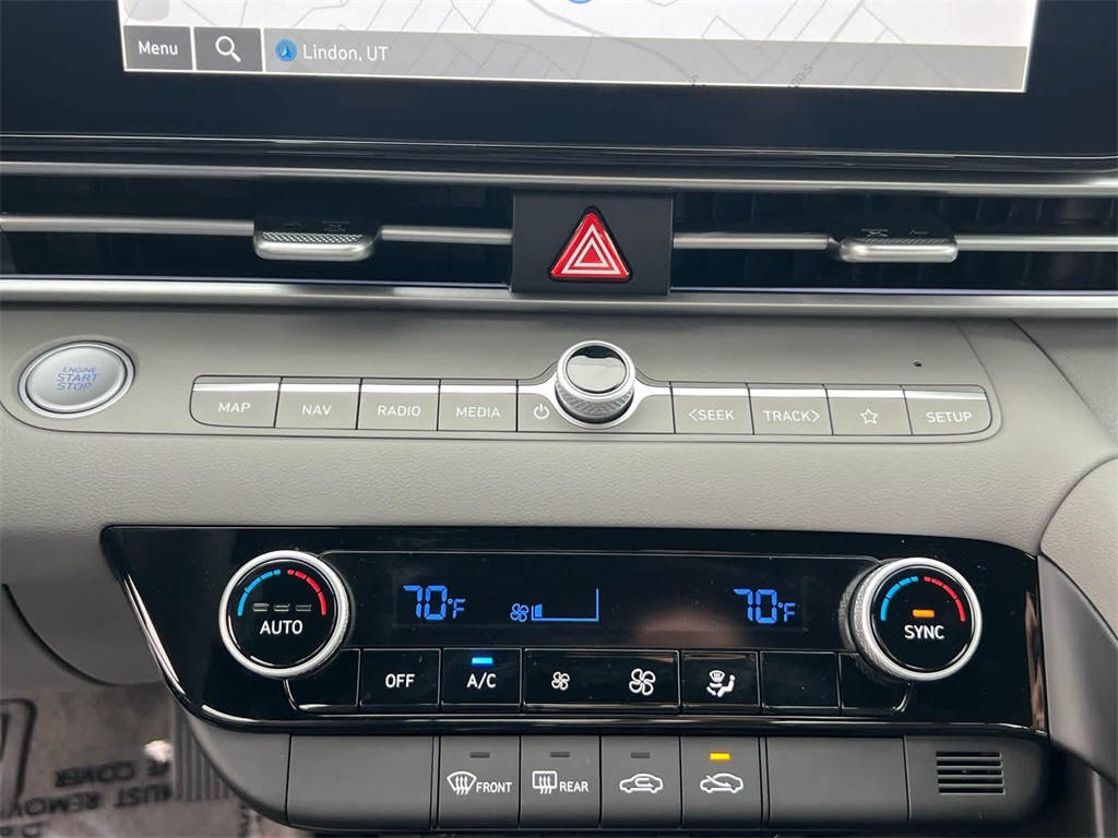 Vehicle image 36 of 52