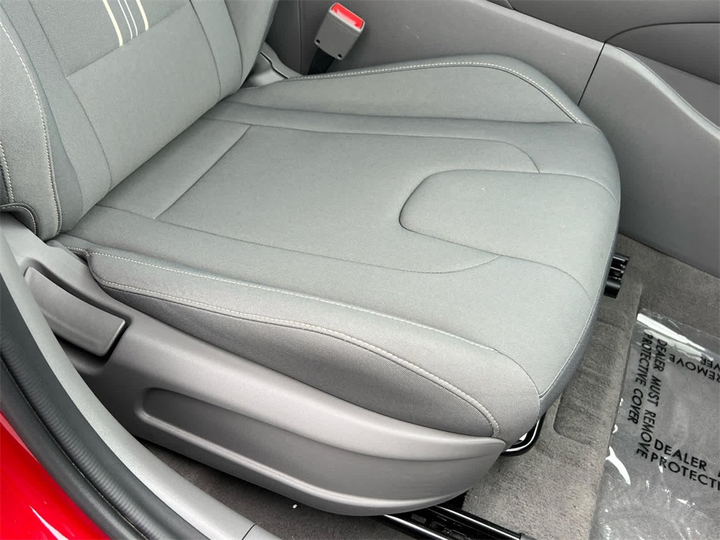 Vehicle image 21 of 52