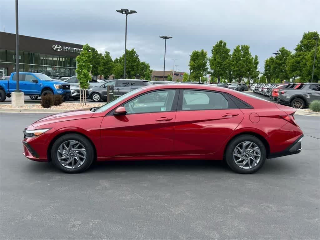 Vehicle image 2 of 52