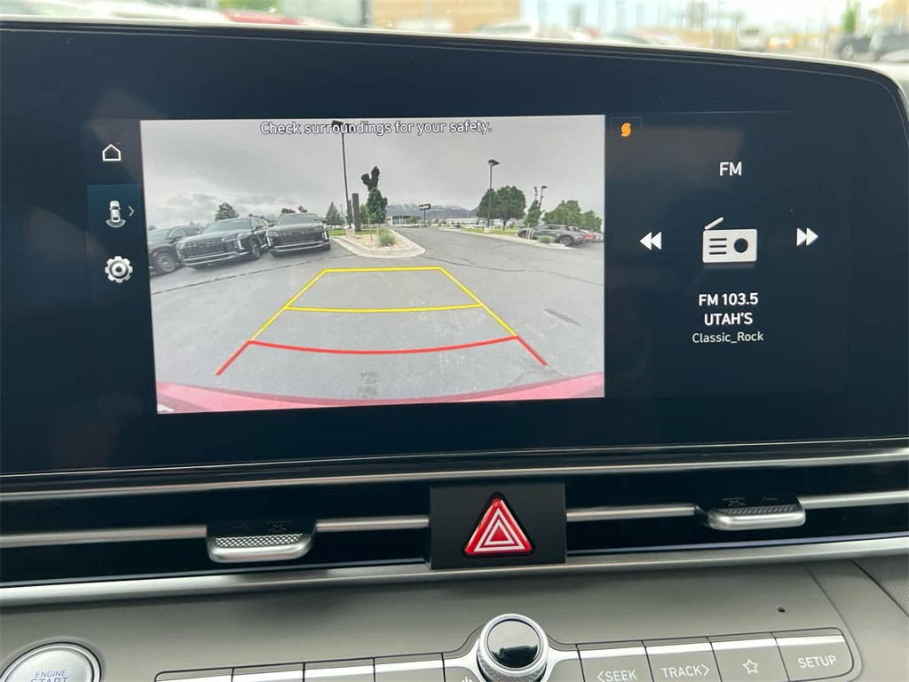 Vehicle image 41 of 52