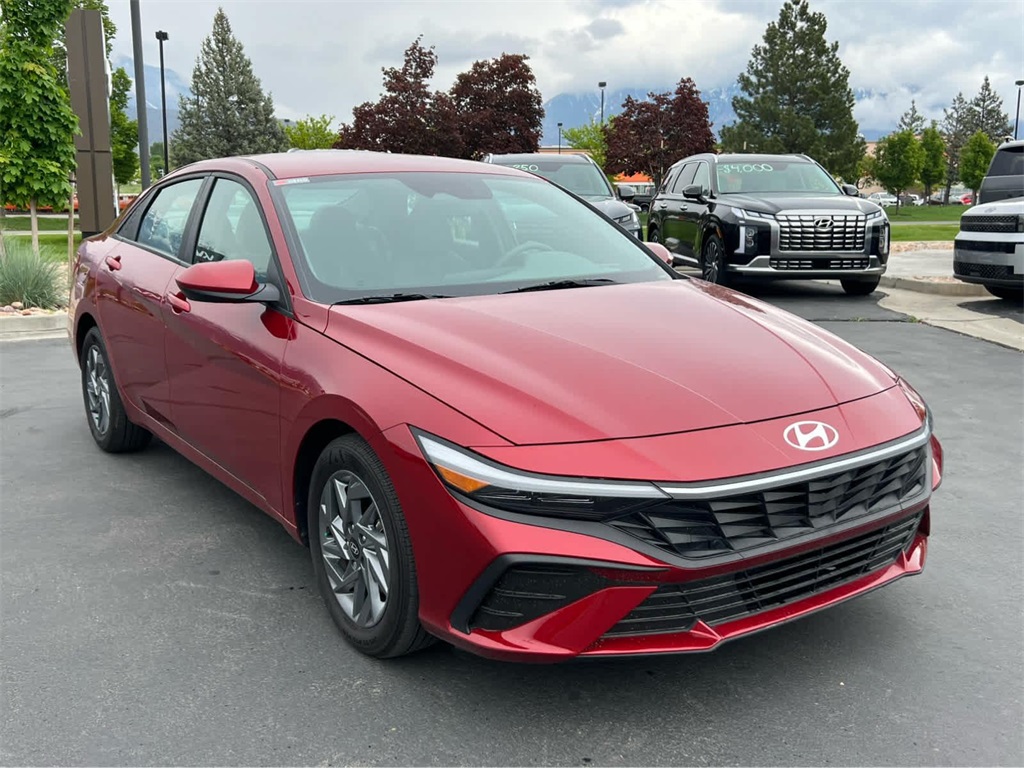 Vehicle image 11 of 52