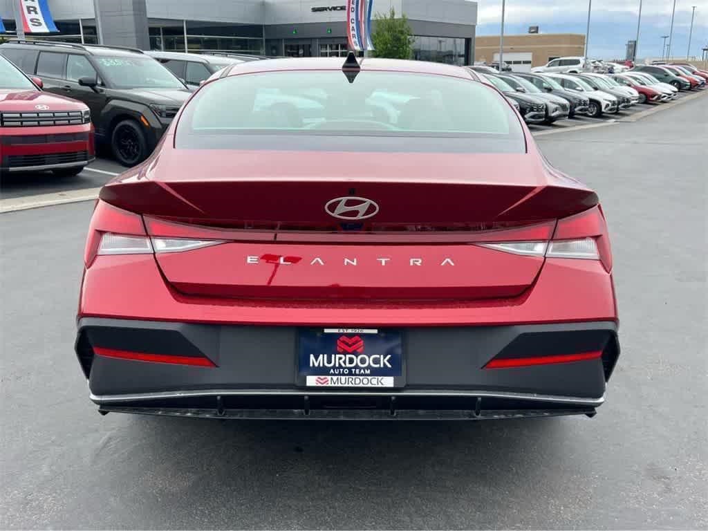 Vehicle image 5 of 52