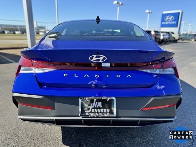 Vehicle image 6 of 30