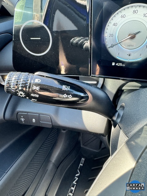 Vehicle image 23 of 30