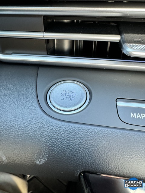 Vehicle image 28 of 30