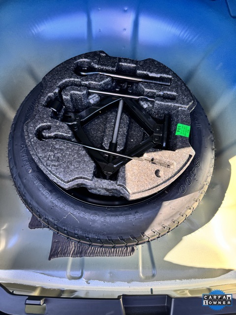 Vehicle image 25 of 30