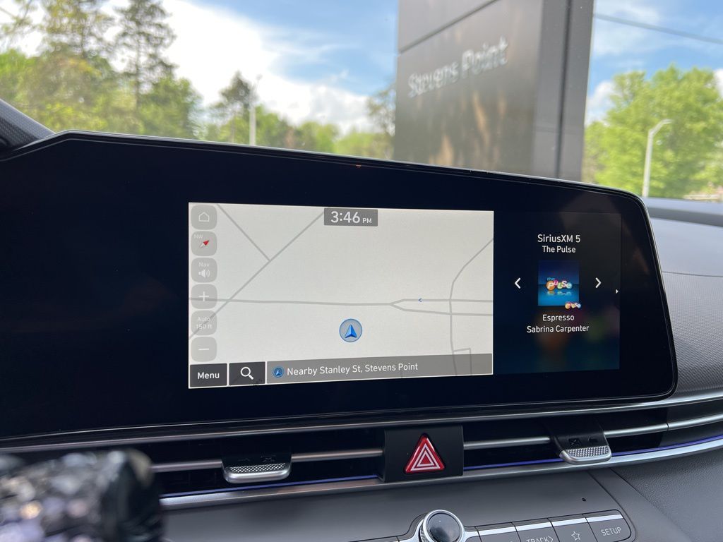 2024 Hyundai Elantra SEL Image 33 of 44