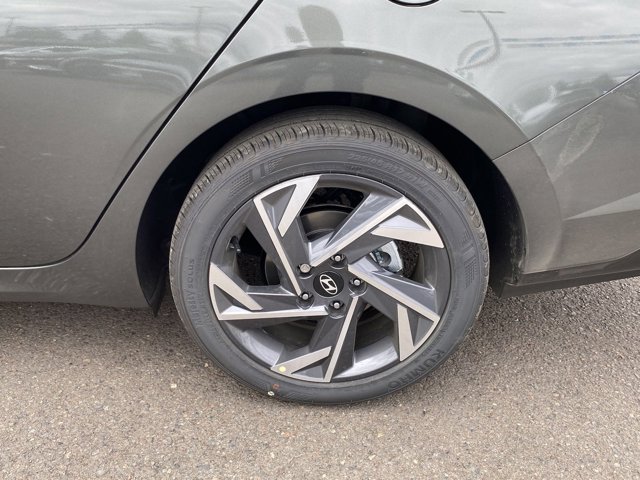 Vehicle image 25 of 25