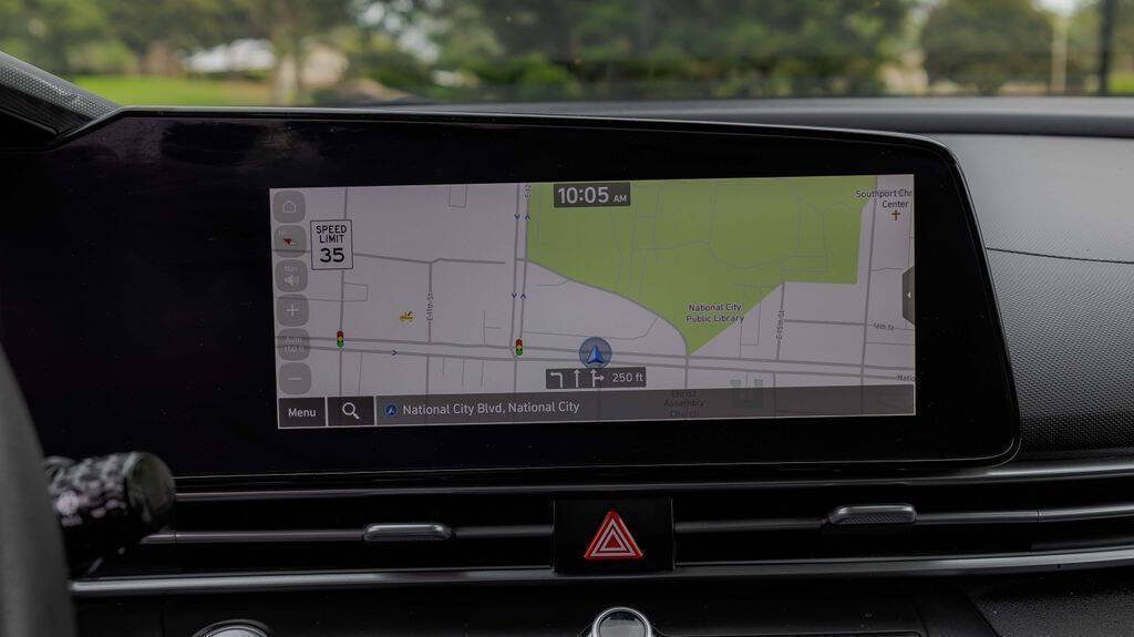 2024 Hyundai Elantra SEL Image 23 of 31