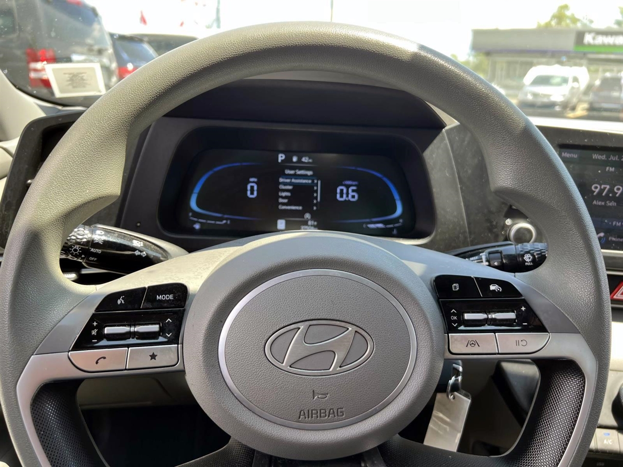 2024 Hyundai Elantra SE Image 27 of 28