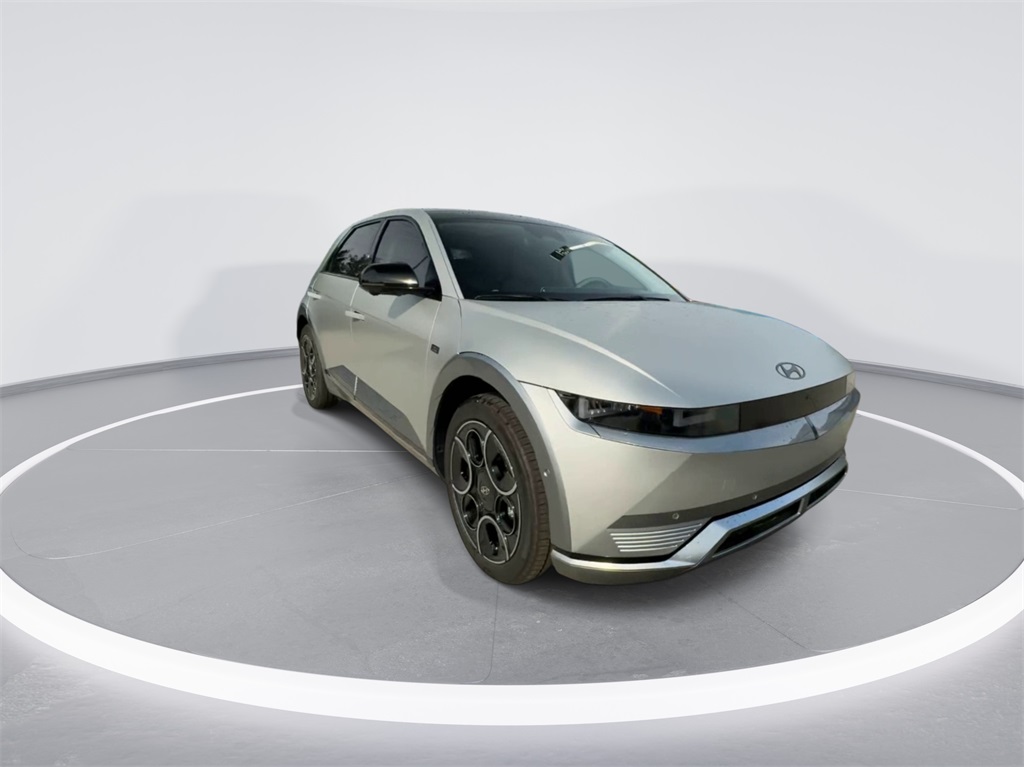 Vehicle image 2 of 30