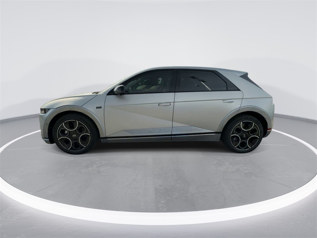Vehicle image 6 of 30