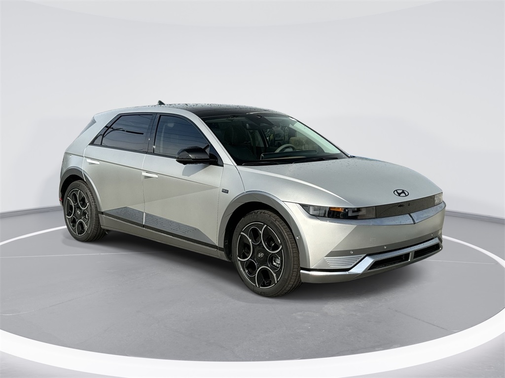 Vehicle image 1 of 30