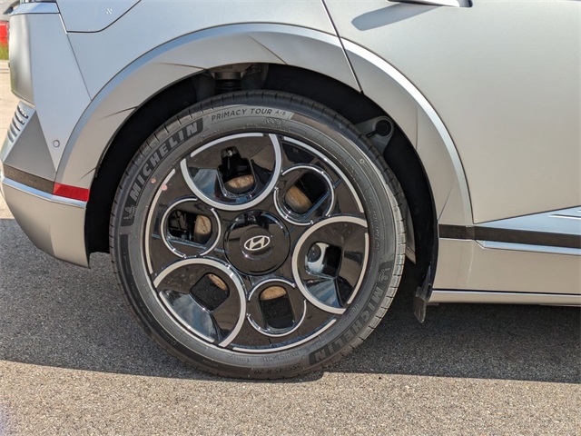 2024 Hyundai IONIQ 5 Disney100 Platinum Edition Dual Motor Image 9 of 27