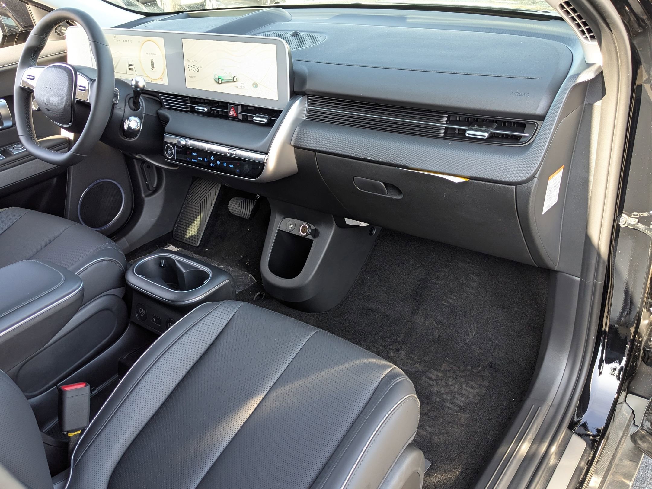Vehicle image 24 of 25