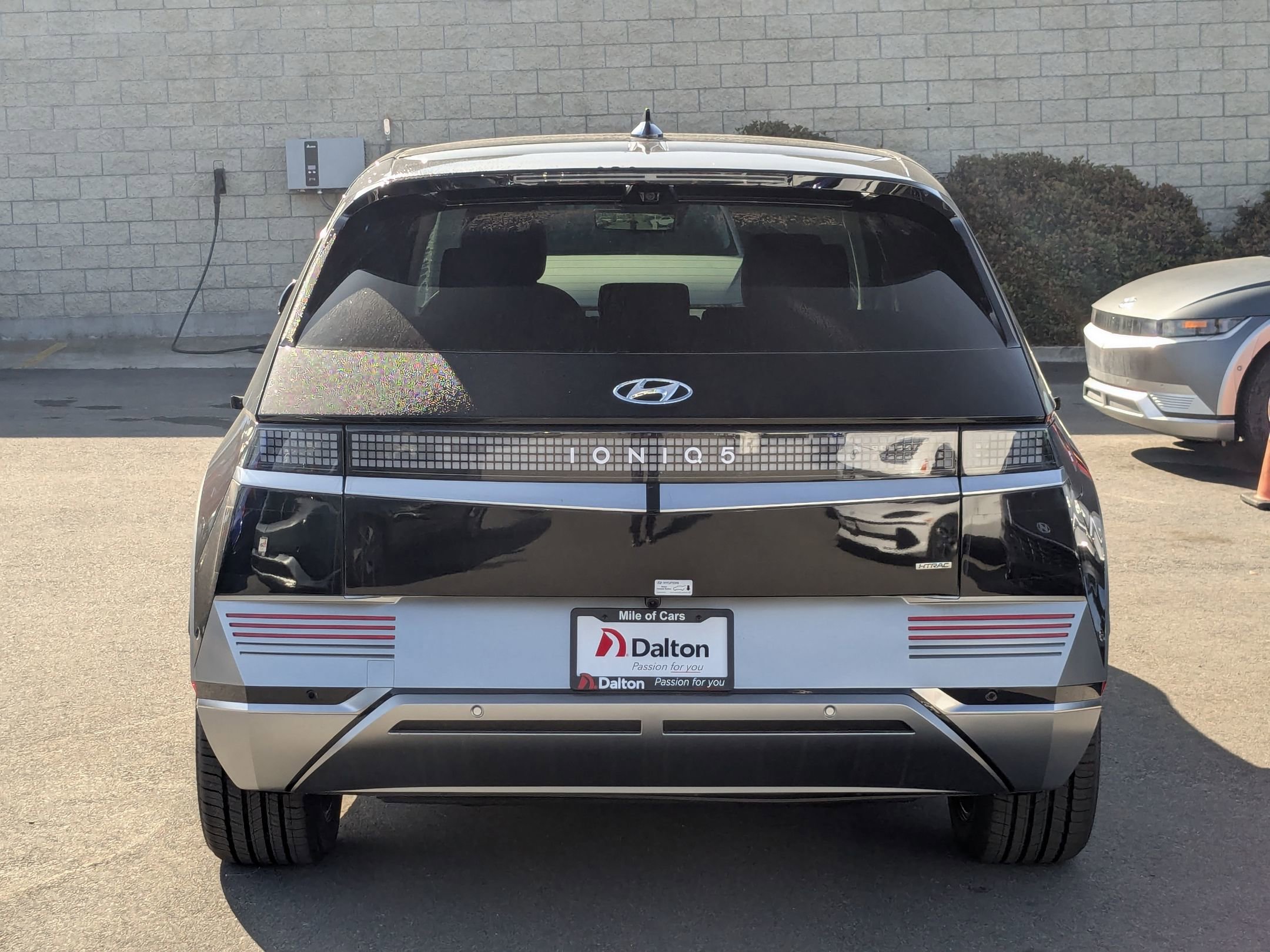 Vehicle image 5 of 25