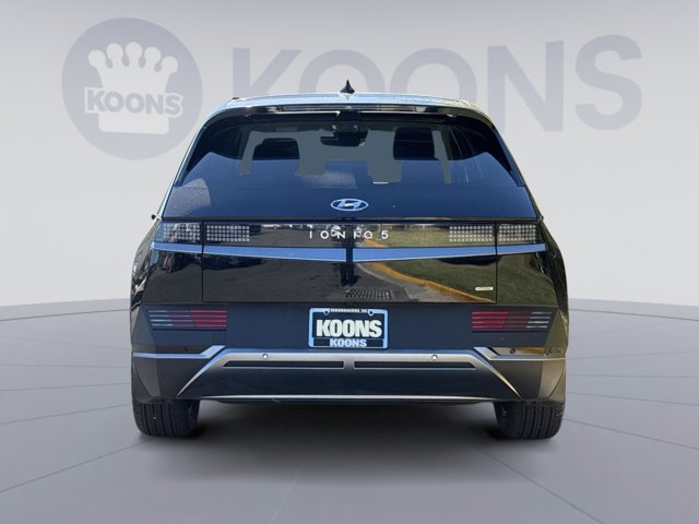 2024 Hyundai IONIQ 5 SE Image 7 of 24